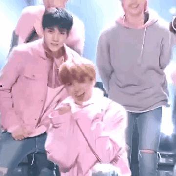 蔡徐坤朱正廷爆料视频,娱乐圈幕后真相大曝光 第3张 蔡徐坤朱正廷爆料视频,娱乐圈幕后真相大曝光 第3张